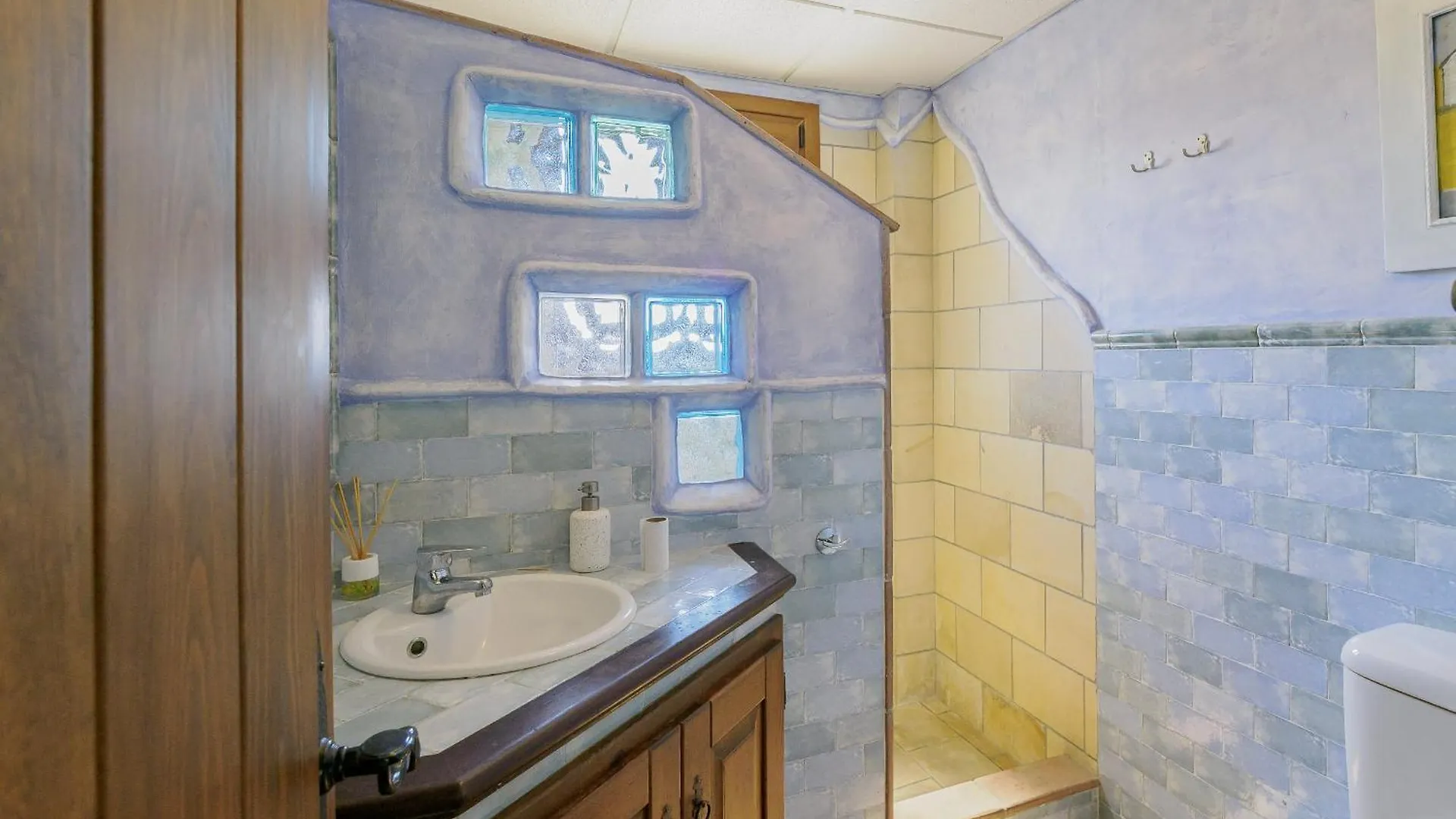 Villa Cubo'S La Casa Azul Coín Spanien
