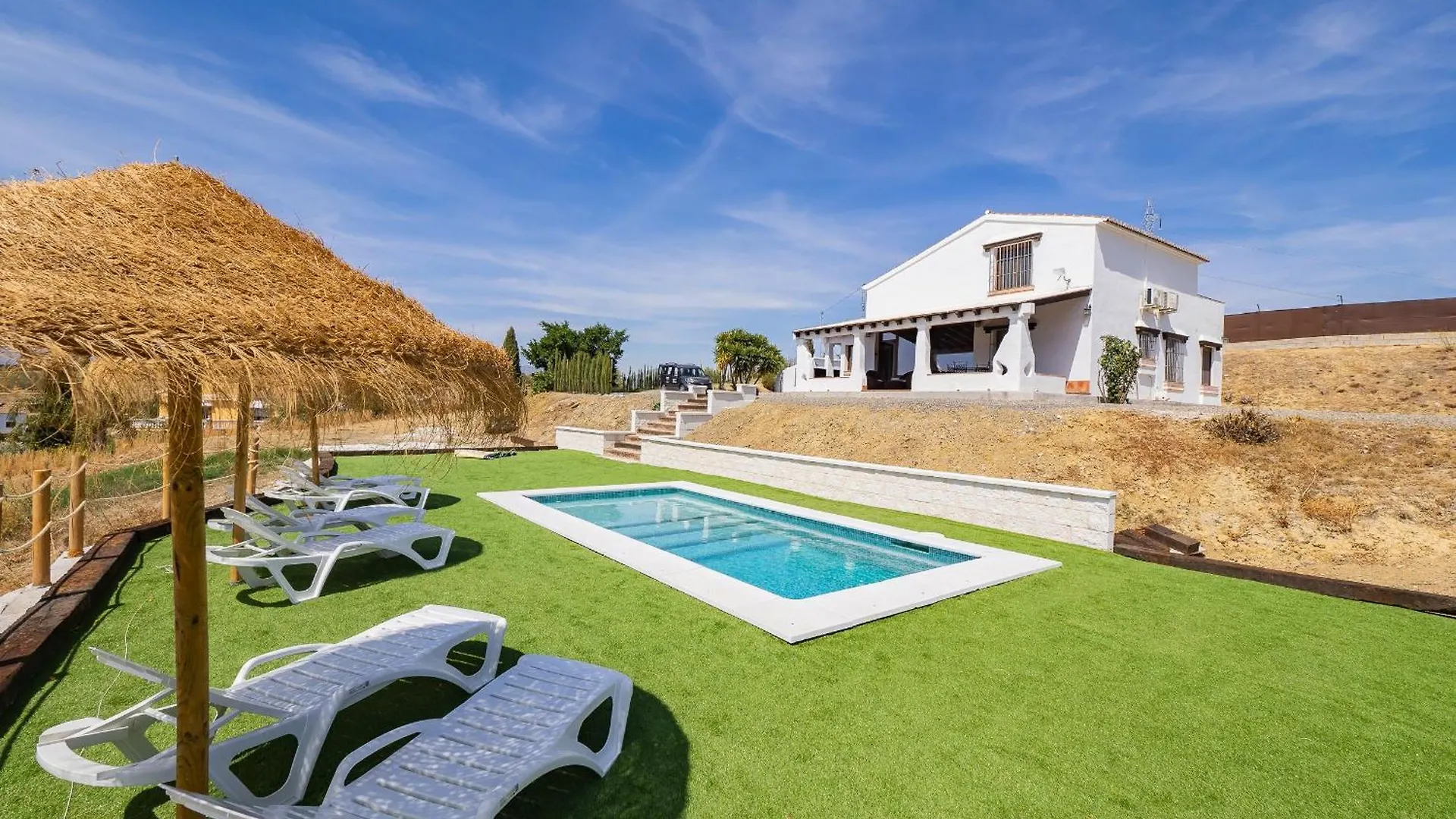 Villa Cubo'S La Casa Azul Coín